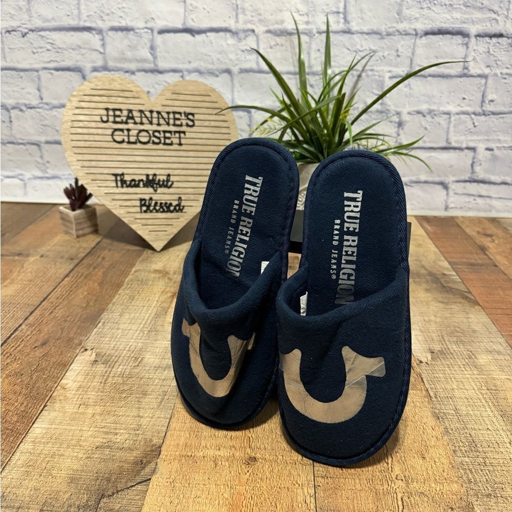 True religion navy blue slippers nwot